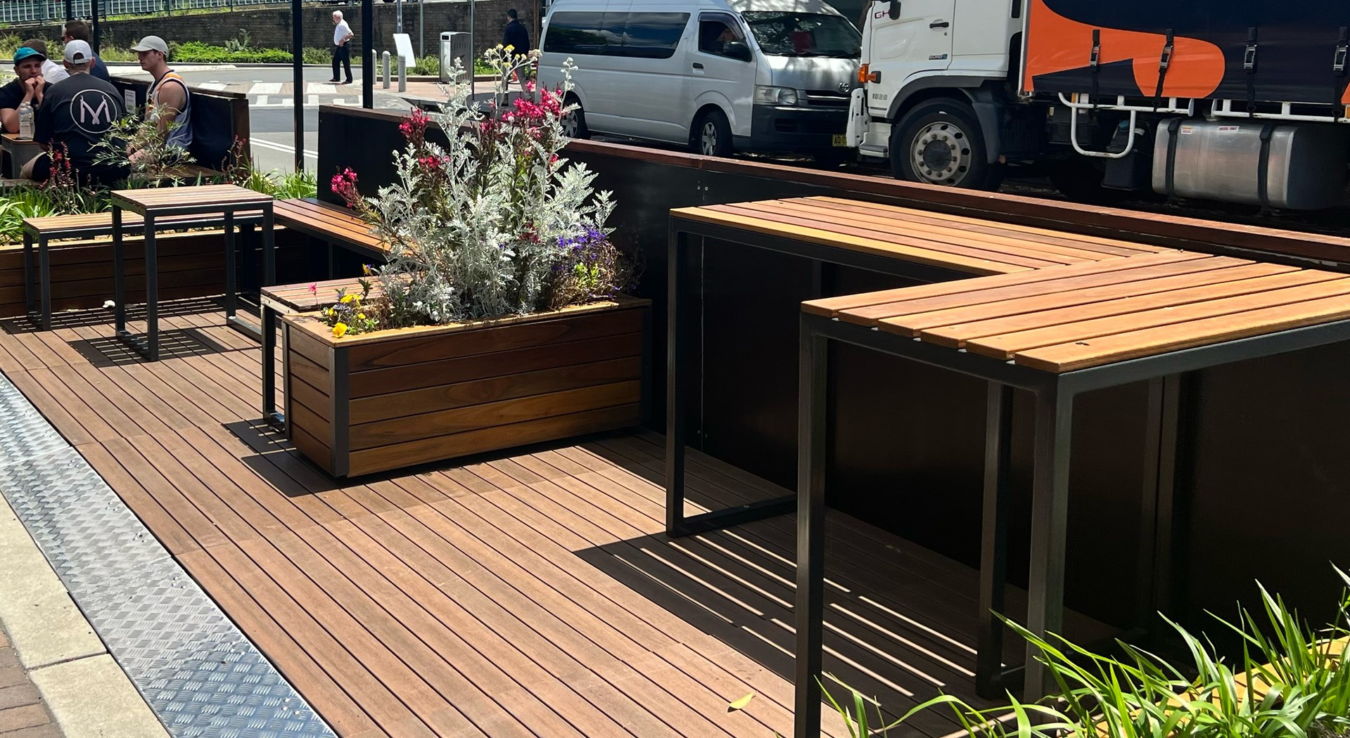 Public Seating & tables