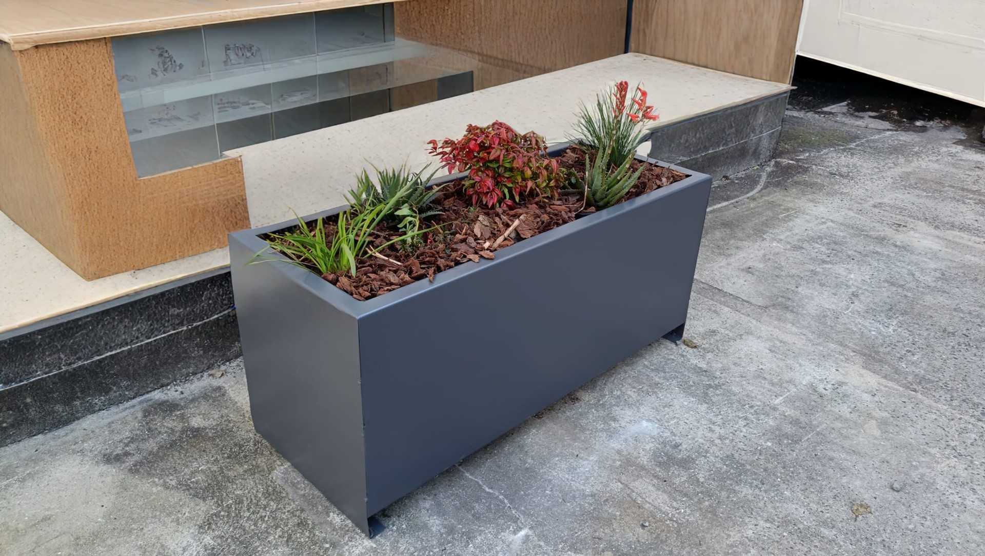 Metal wrap Street Planter